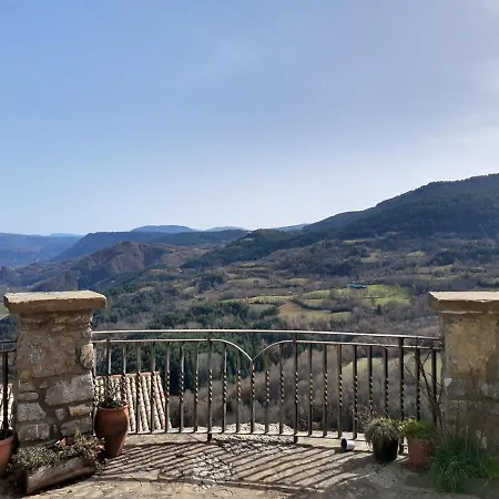 Farrai Llova Lägenhet *