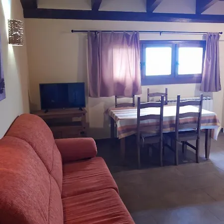 Apartment Farrai Llova *